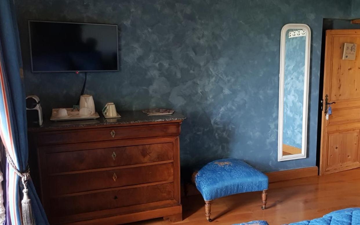 Hotel Le Domaine De Tizo Saint-Victor-de-Morestel Zewnętrze zdjęcie