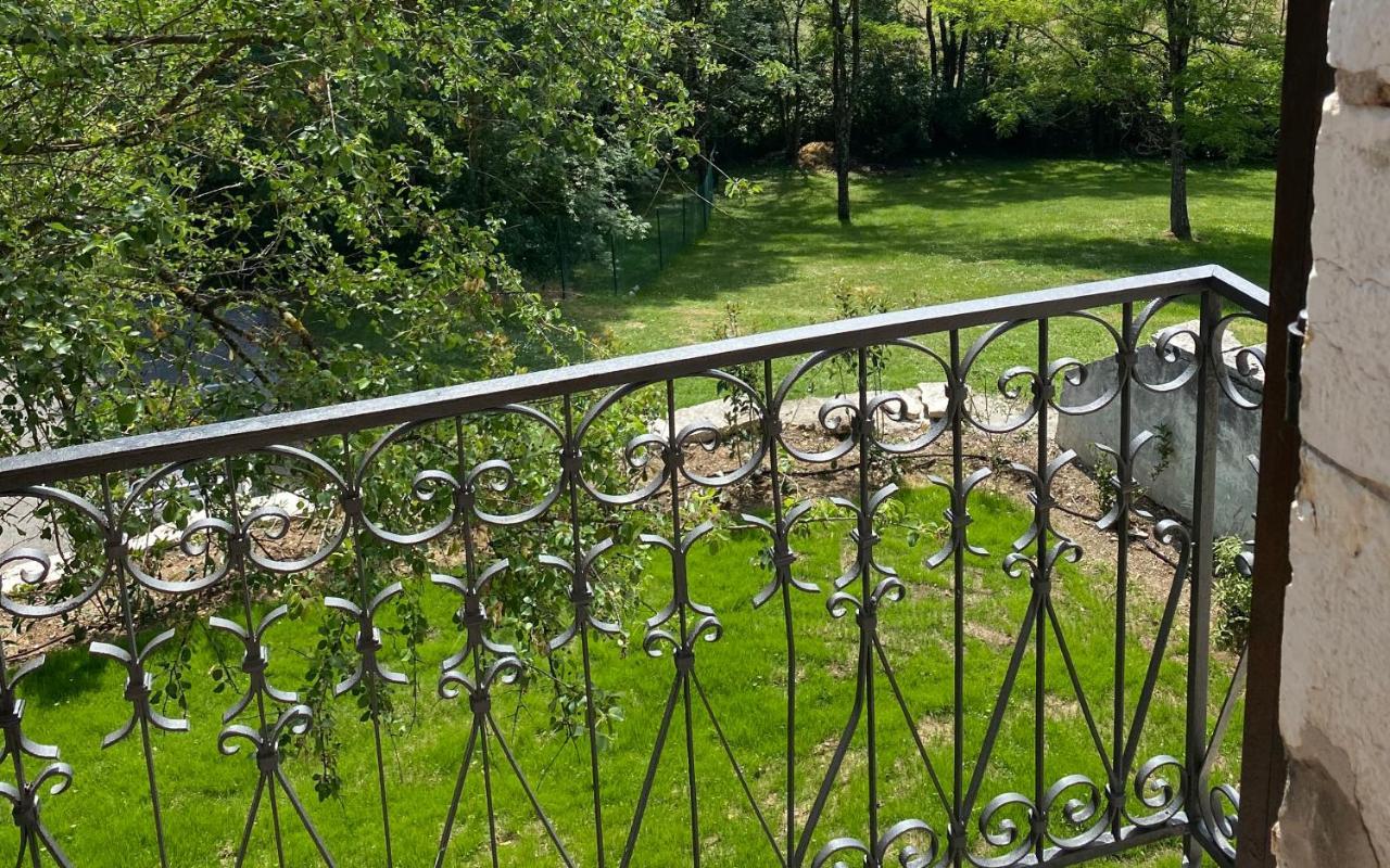 Hotel Le Domaine De Tizo Saint-Victor-de-Morestel Zewnętrze zdjęcie
