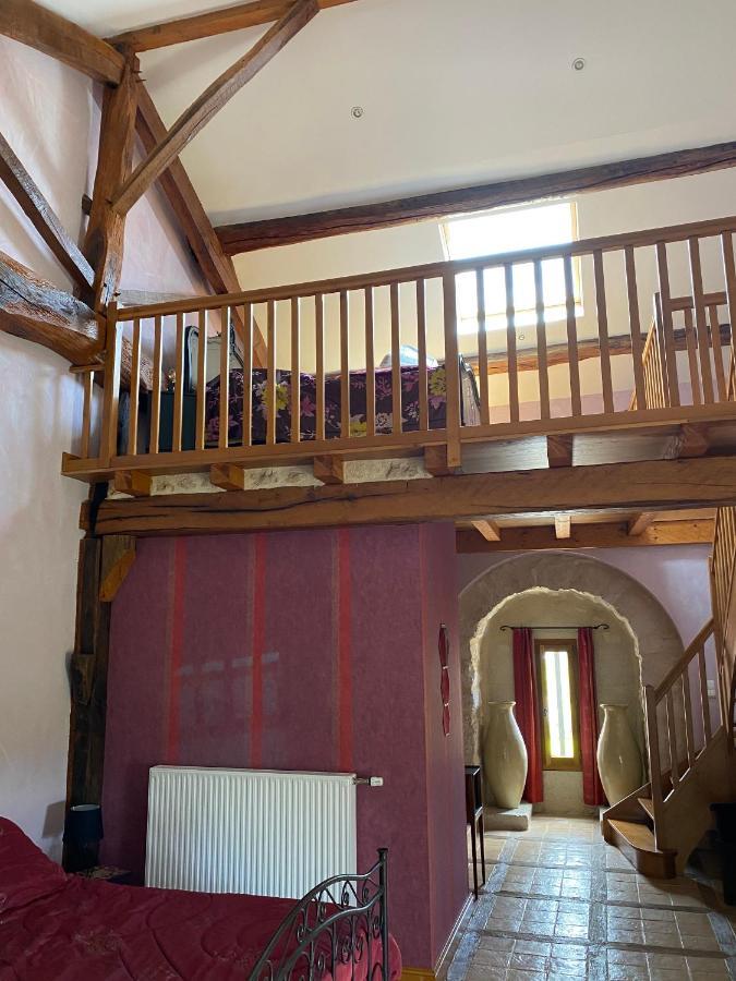 Hotel Le Domaine De Tizo Saint-Victor-de-Morestel Zewnętrze zdjęcie