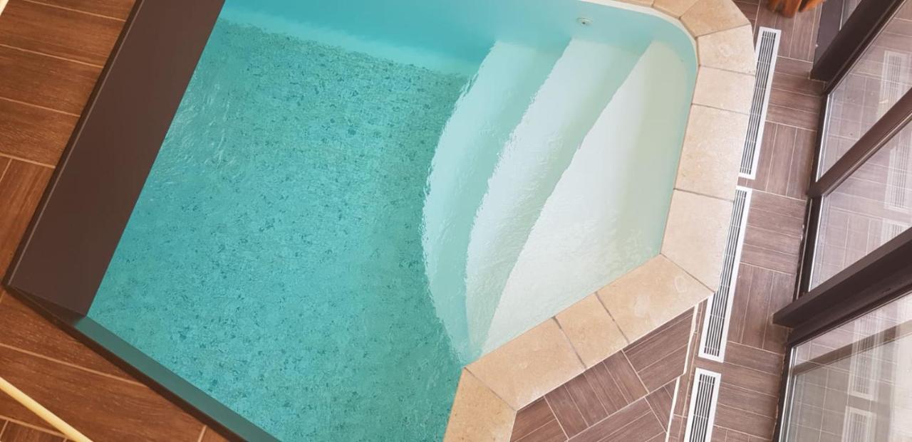 Hotel Le Domaine De Tizo Saint-Victor-de-Morestel Zewnętrze zdjęcie